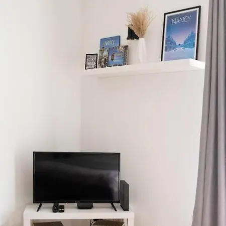 Le Petit Sainte-anne Apartment *